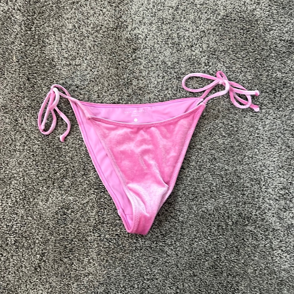shiny bright pink pacsun tie swimsuit bottoms size medium only worn once